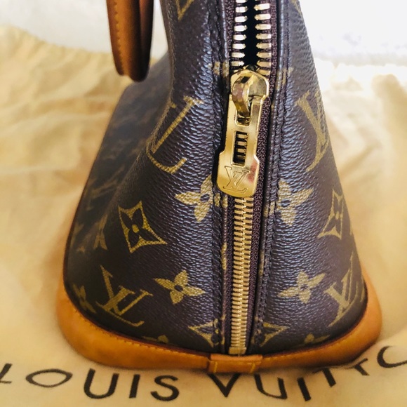 EUC Authentic Louis Vuitton in excellent condition - Picture 6 of 15